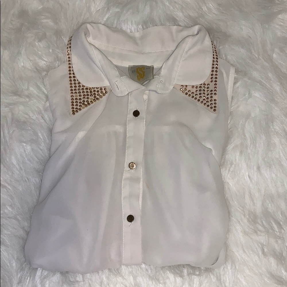 White sequenced shirt